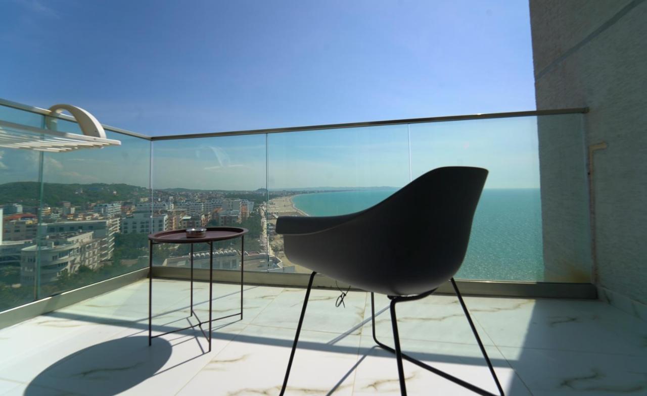 Beachfront Marilyn Durrës